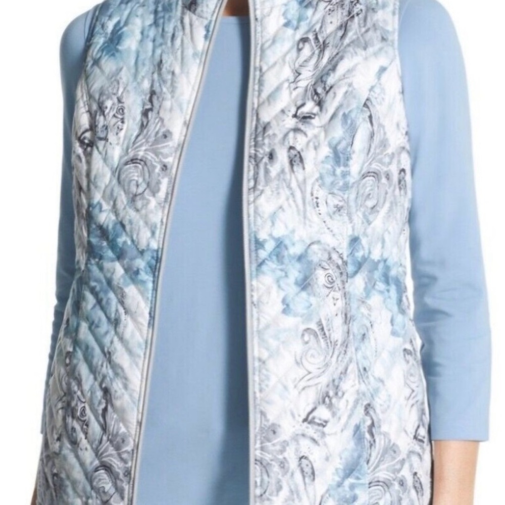 Elegant Quilted Vest in Blue and Gray